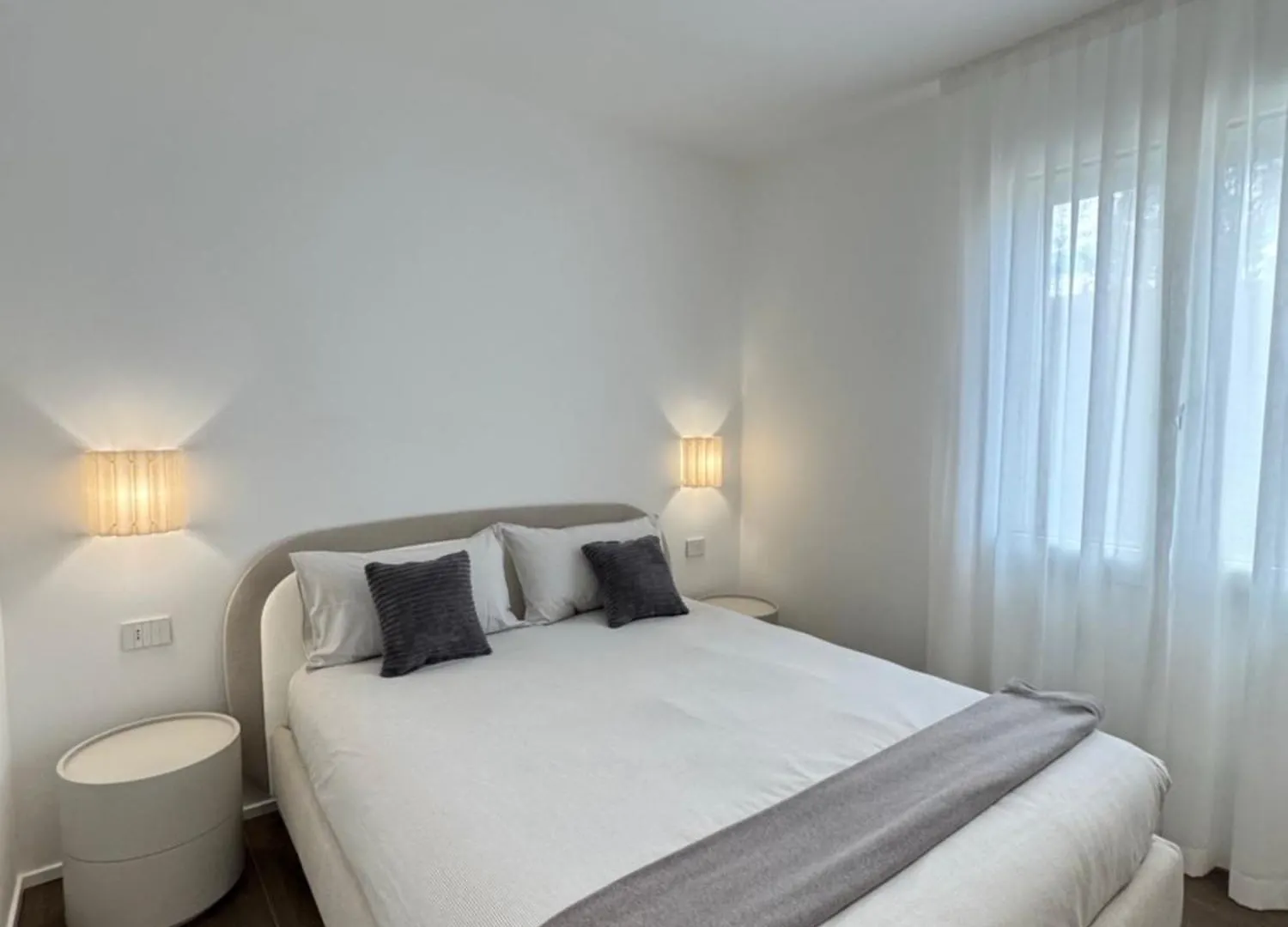 White House Villa Con Posti Auto Milano Apartamento