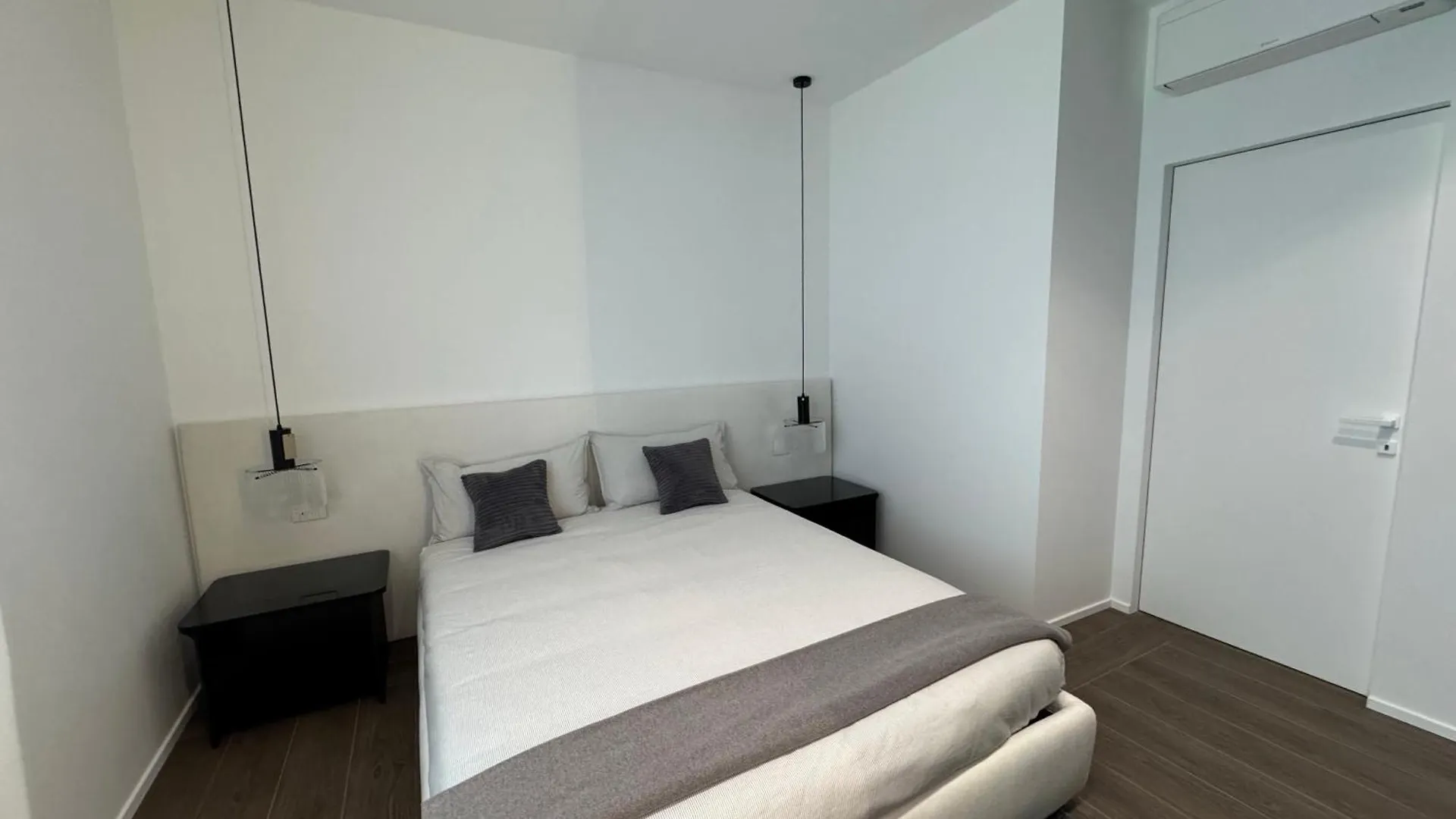 White House Villa Con Posti Auto Milano 0*, Milaan