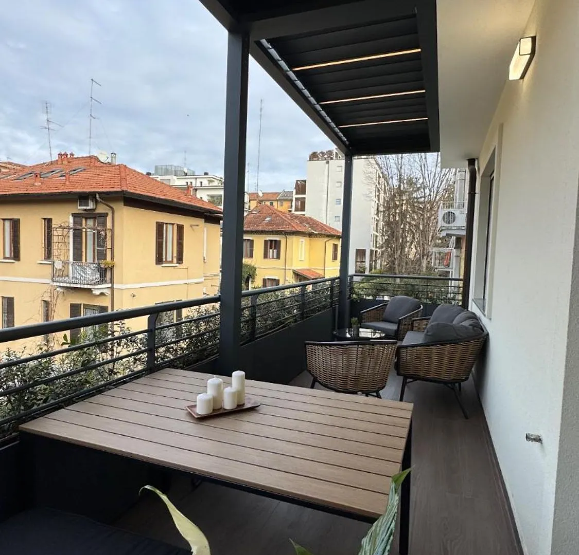 White House Villa Con Posti Auto Milano Italië