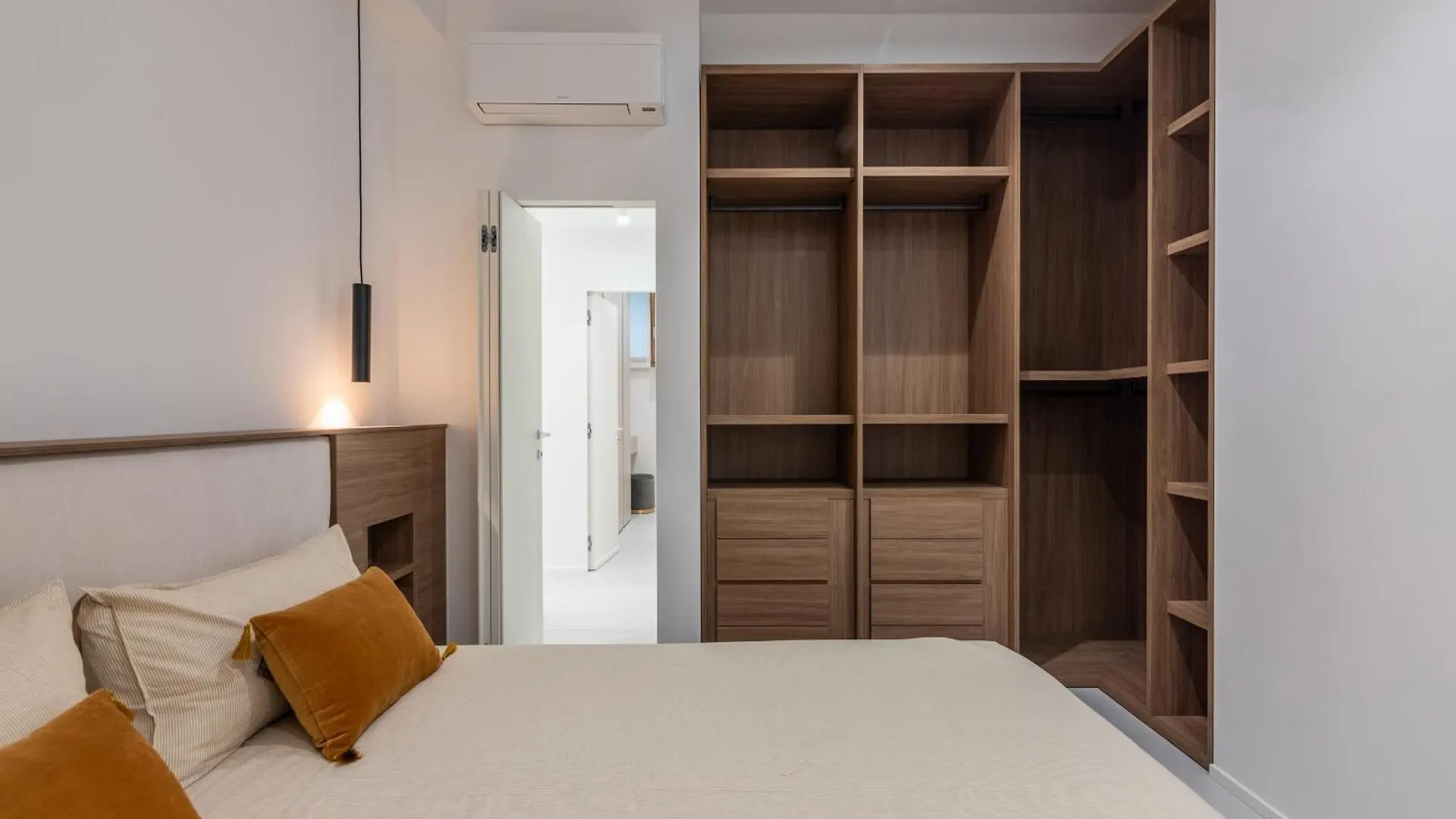 White House Villa Con Posti Auto Milano Milaan